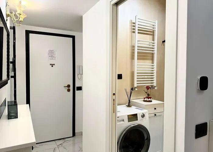 Apartment Change S House, Few Stops From St Peter S *