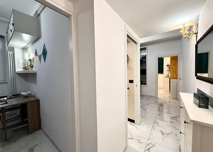 Change S House, Few Stops From St Peter S Apartment