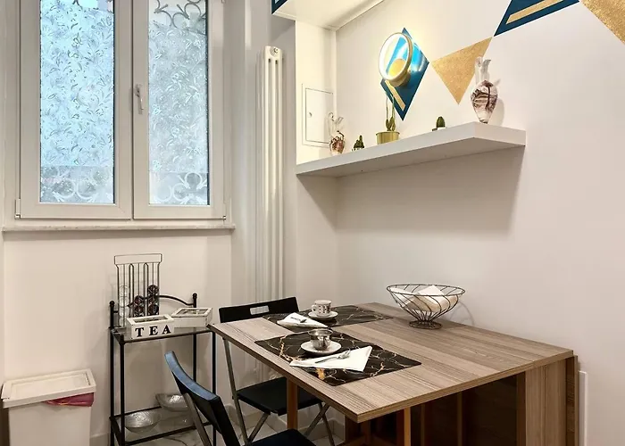 Change S House, Few Stops From St Peter S Apartment